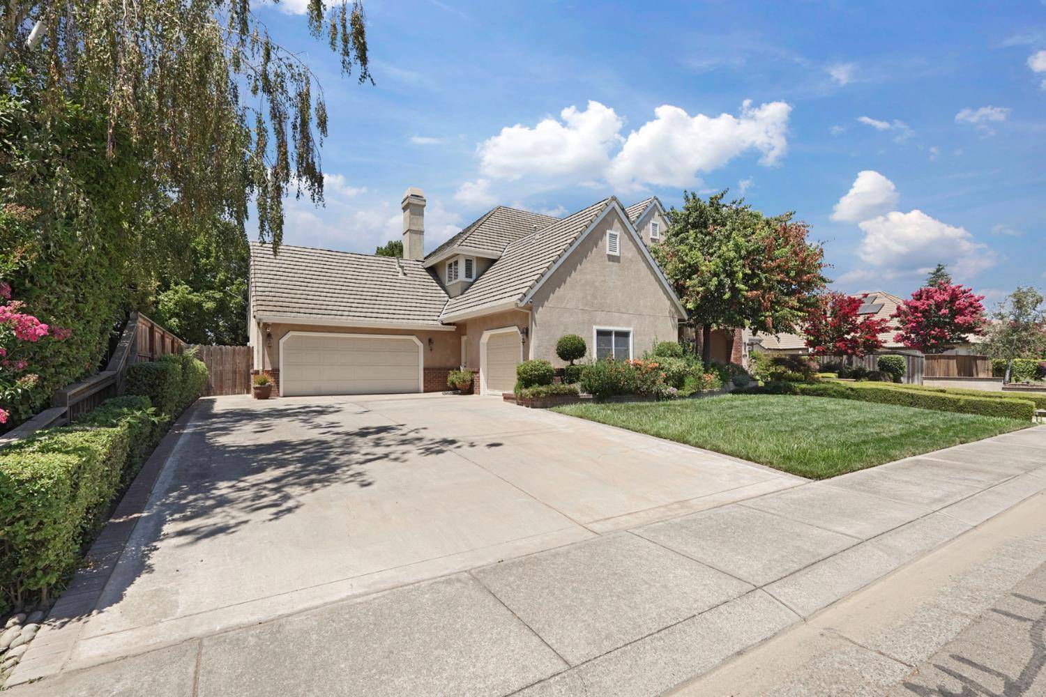 Lodi, CA 95242,1037 Vienna DR