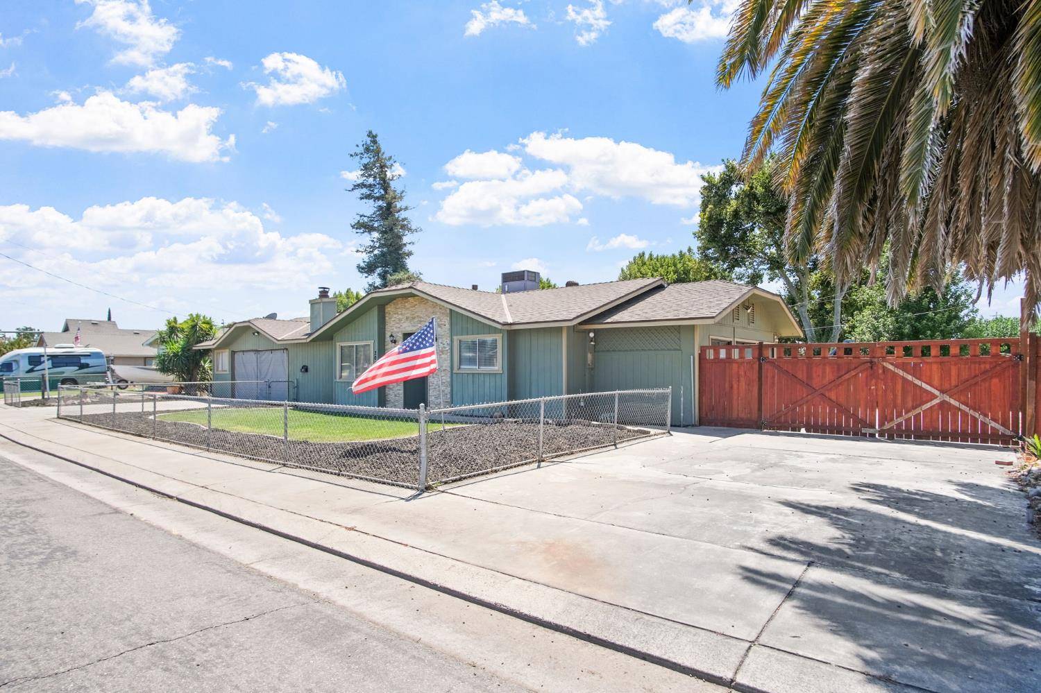 Escalon, CA 95320,2017 Franklin St