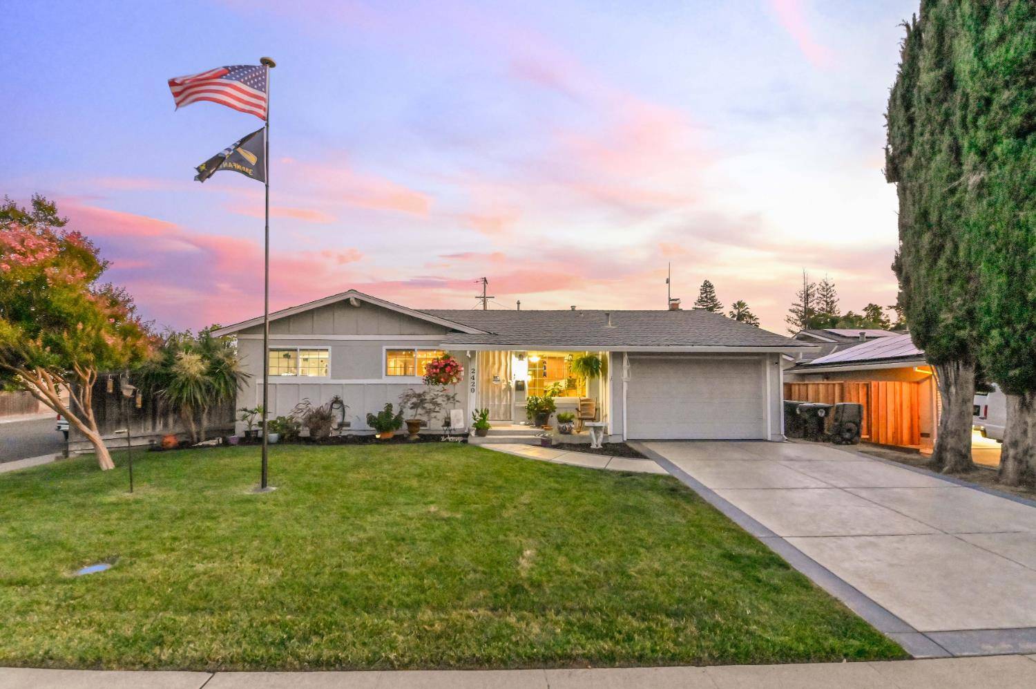 2420 Glenfaire DR, Rancho Cordova, CA 95670
