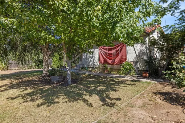 Hickman, CA 95323,13119 6th ST