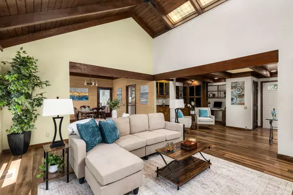 Penn Valley, CA 95946,19007 Chickadee CT