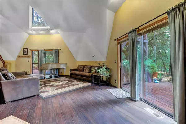 Grass Valley, CA 95945,21580 Rambling RD