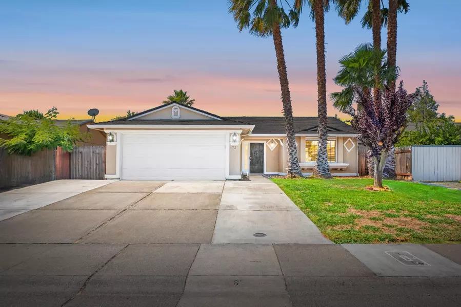 92 Hermes CIR, Sacramento, CA 95823