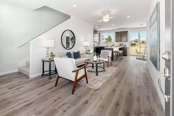 Sacramento, CA 95838,35 Brookbay WAY