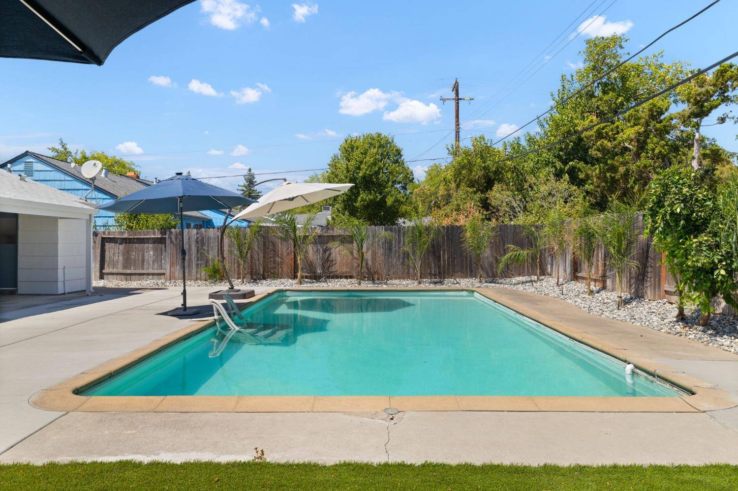Sacramento, CA 95823,7409 East Pkwy