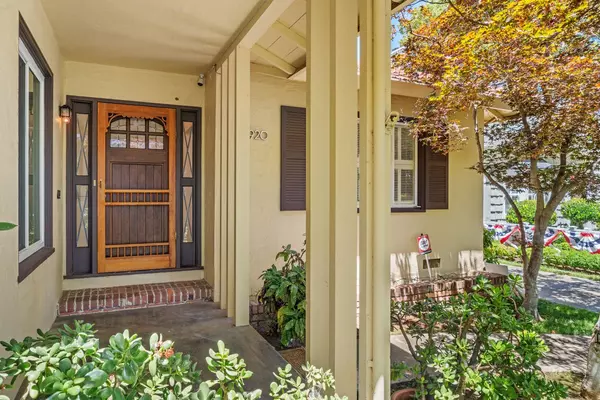 Sacramento, CA 95819,920 45th ST