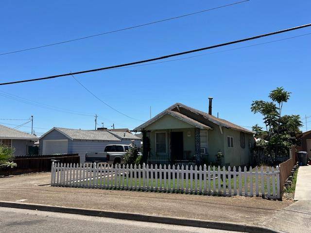 Gustine, CA 95322,320 Wallis AVE