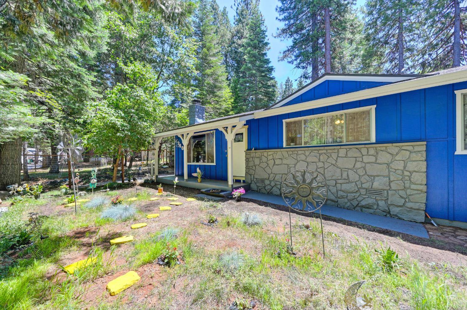 Pollock Pines, CA 95726,6240 Mackinaw ST