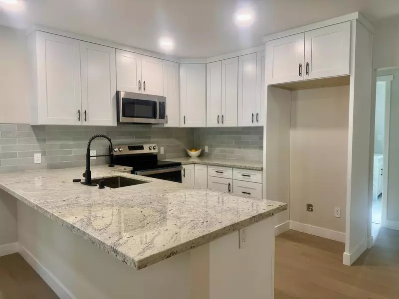 5230 North AVE, Carmichael, CA 95608