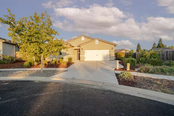 1462 Heartland DR, Plumas Lake, CA 95961