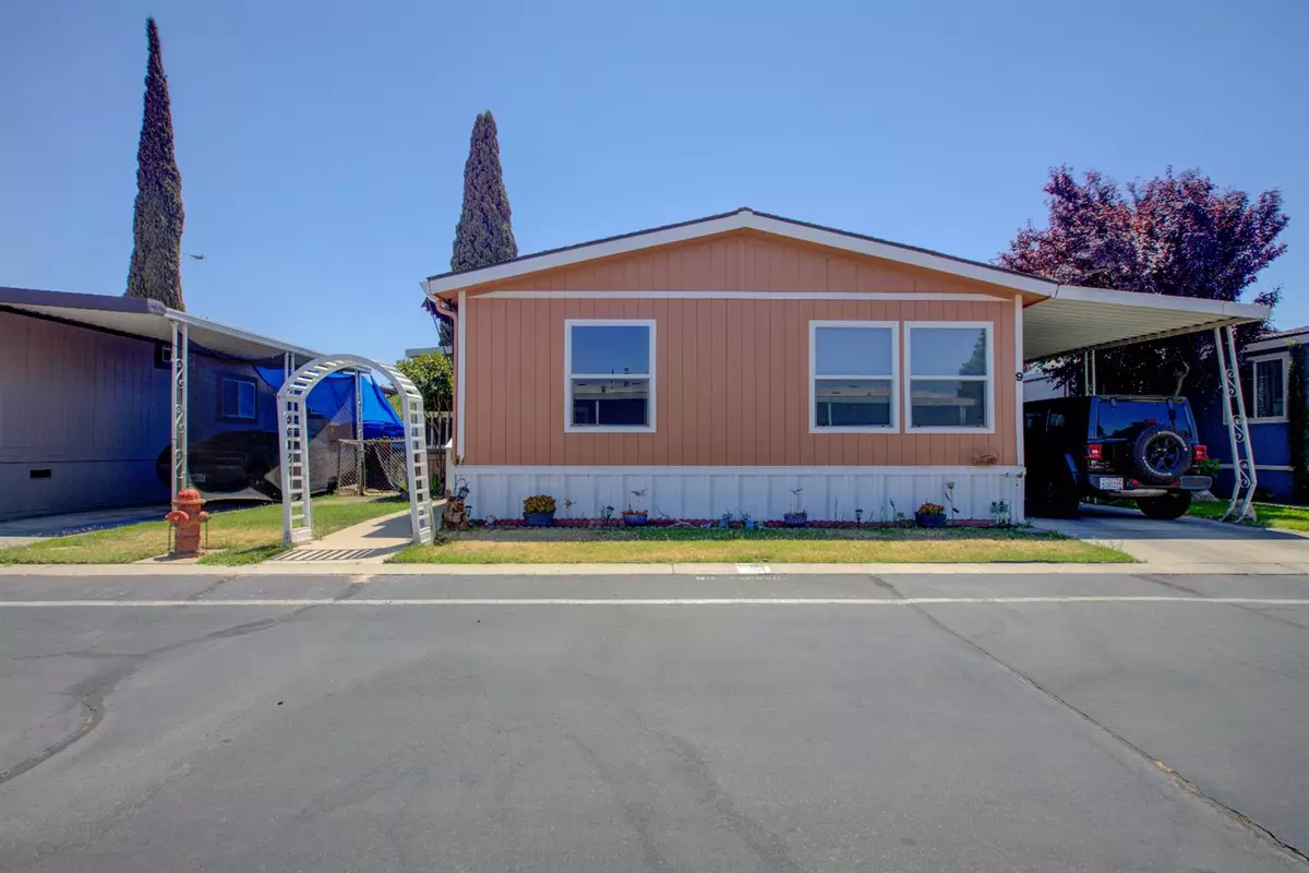 Winton, CA 95388,6450 N Winton Way #9