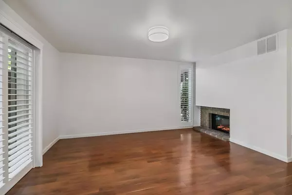Sacramento, CA 95825,608 Woodside Sierra #5