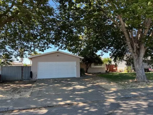 Gustine, CA 95322,42 Manor AVE