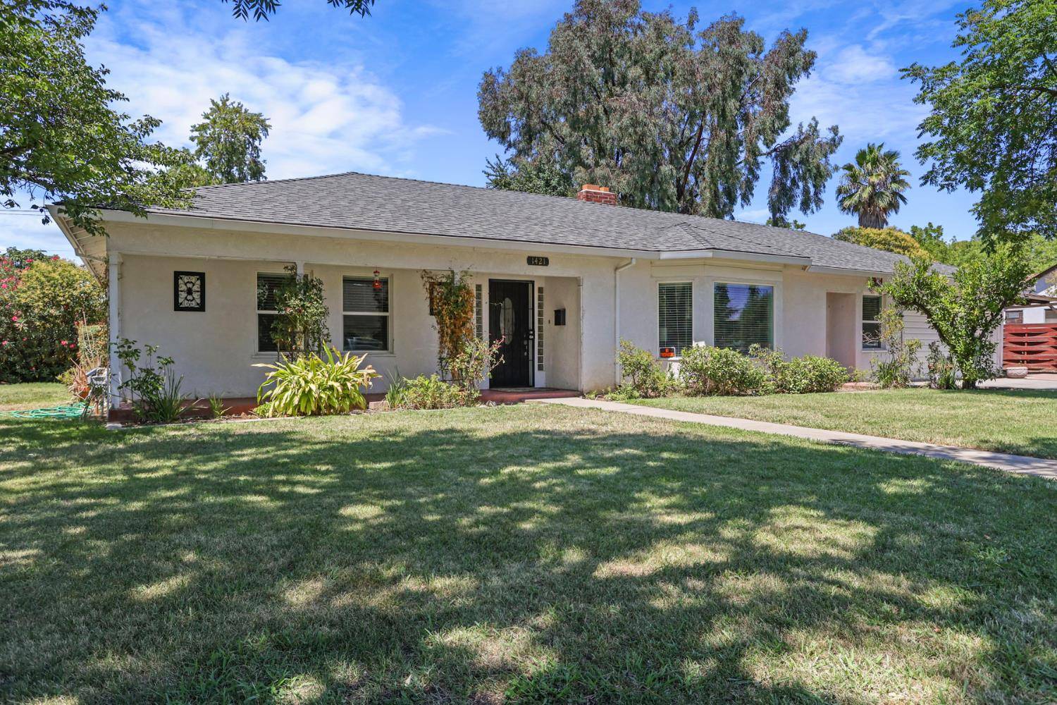 Stockton, CA 95204,1421 W Alpine AVE