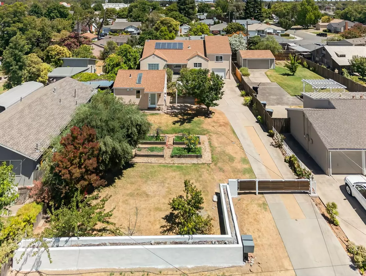 Sacramento, CA 95819,1637 53rd ST