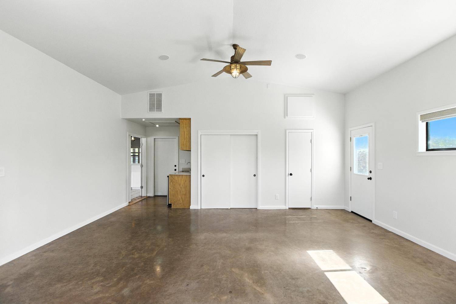 Lodi, CA 95242,799 Lucas RD