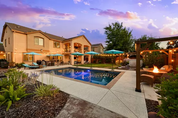 Roseville, CA 95747,208 Fairhall CT