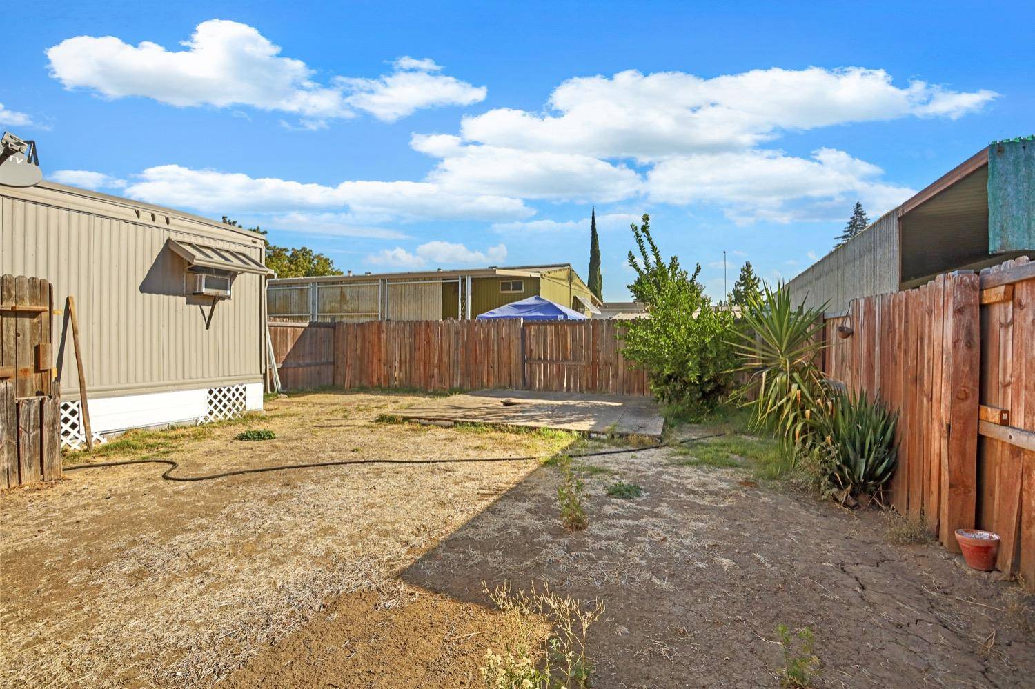 Stockton, CA 95212,5100 N N Highway 99 #83