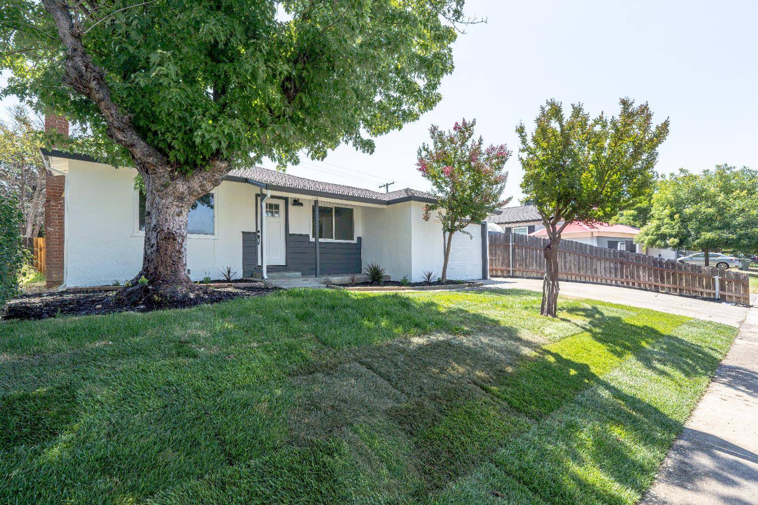 Sacramento, CA 95820,5111 71st ST