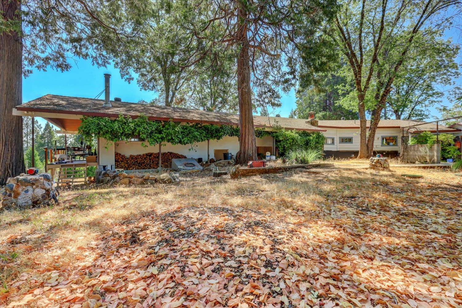 10026 Beauview RD, Grass Valley, CA 95945