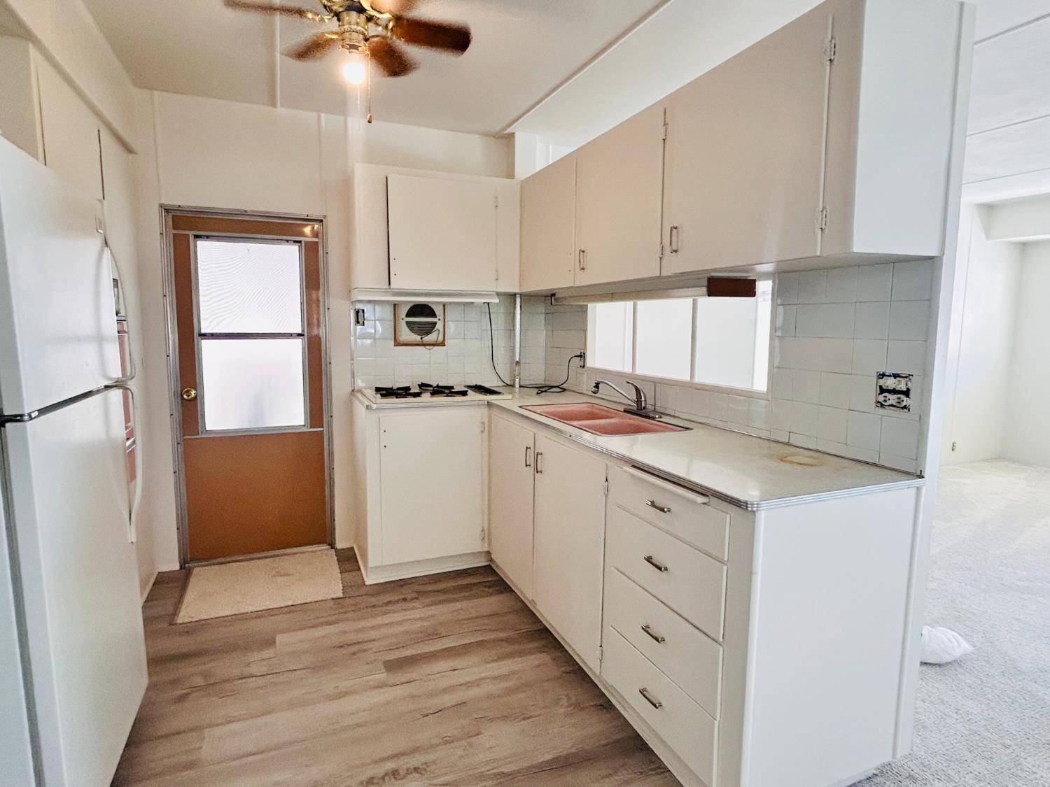 Sacramento, CA 95670,18 Golden Inn Way