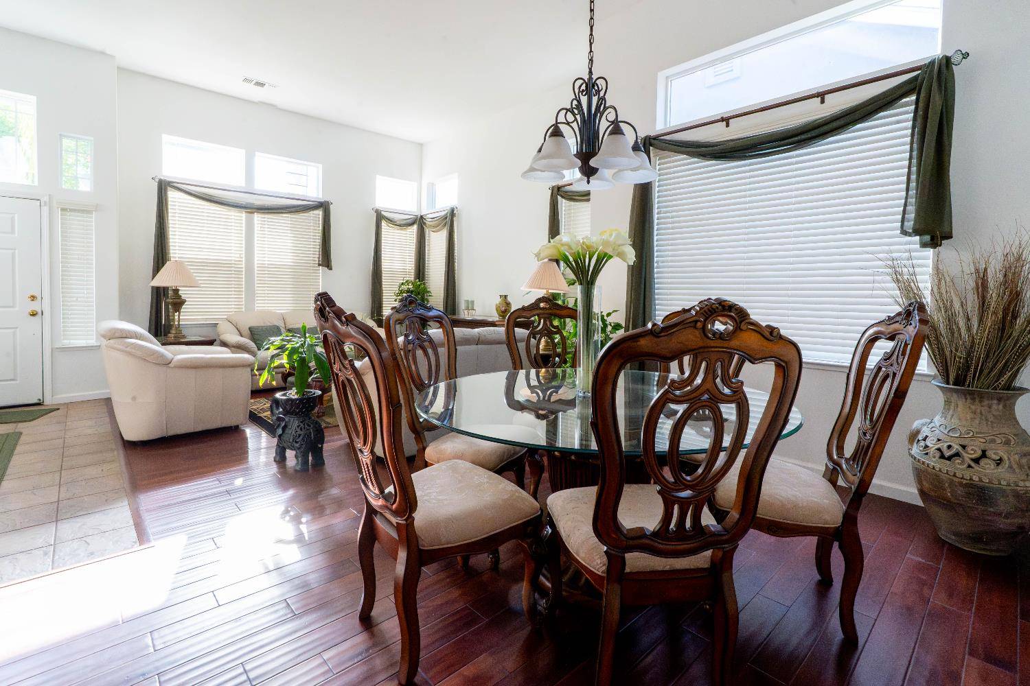 Riverbank, CA 95367,5738 HOLBROOK DR