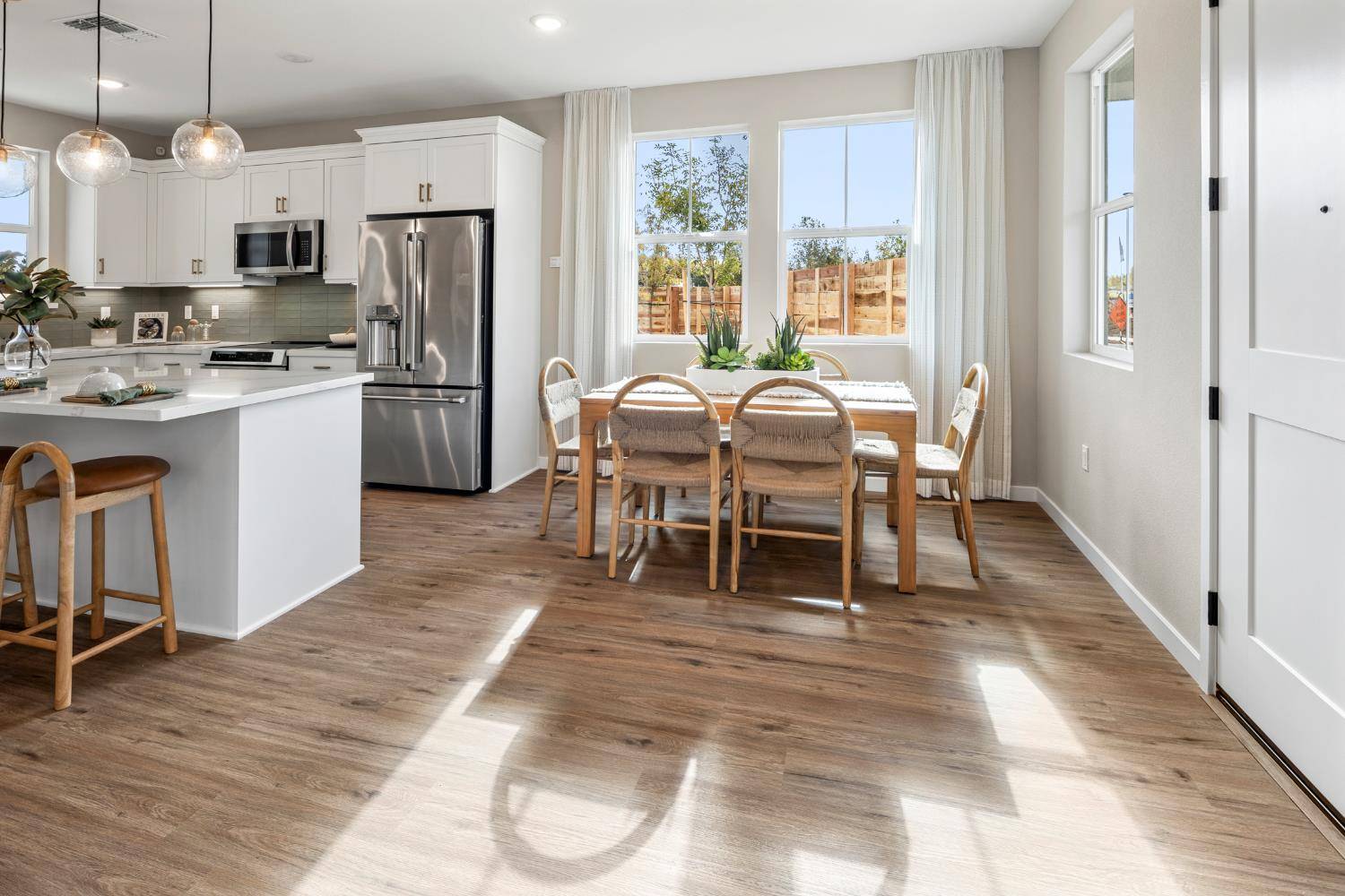 Sacramento, CA 95823,6432 Ventris WALK