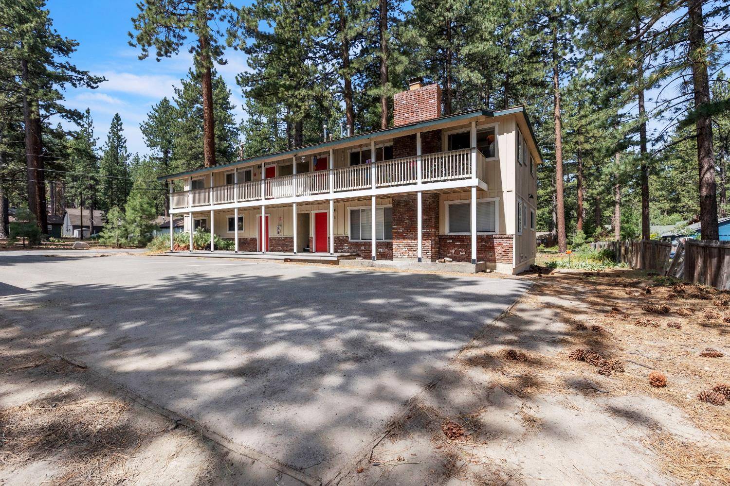673 James AVE, South Lake Tahoe, CA 96150