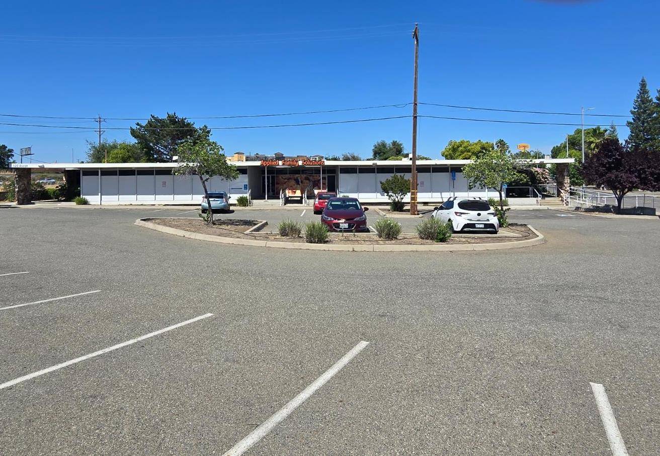 120 Ascot DR, Roseville, CA 95661