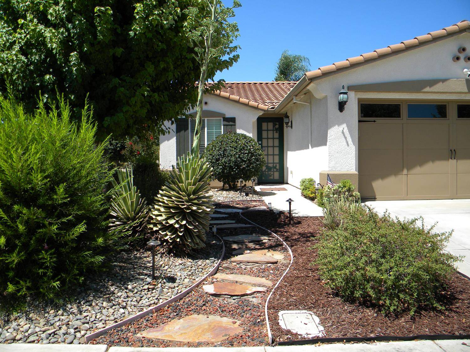 Manteca, CA 95336,1739 Glenoaks ST