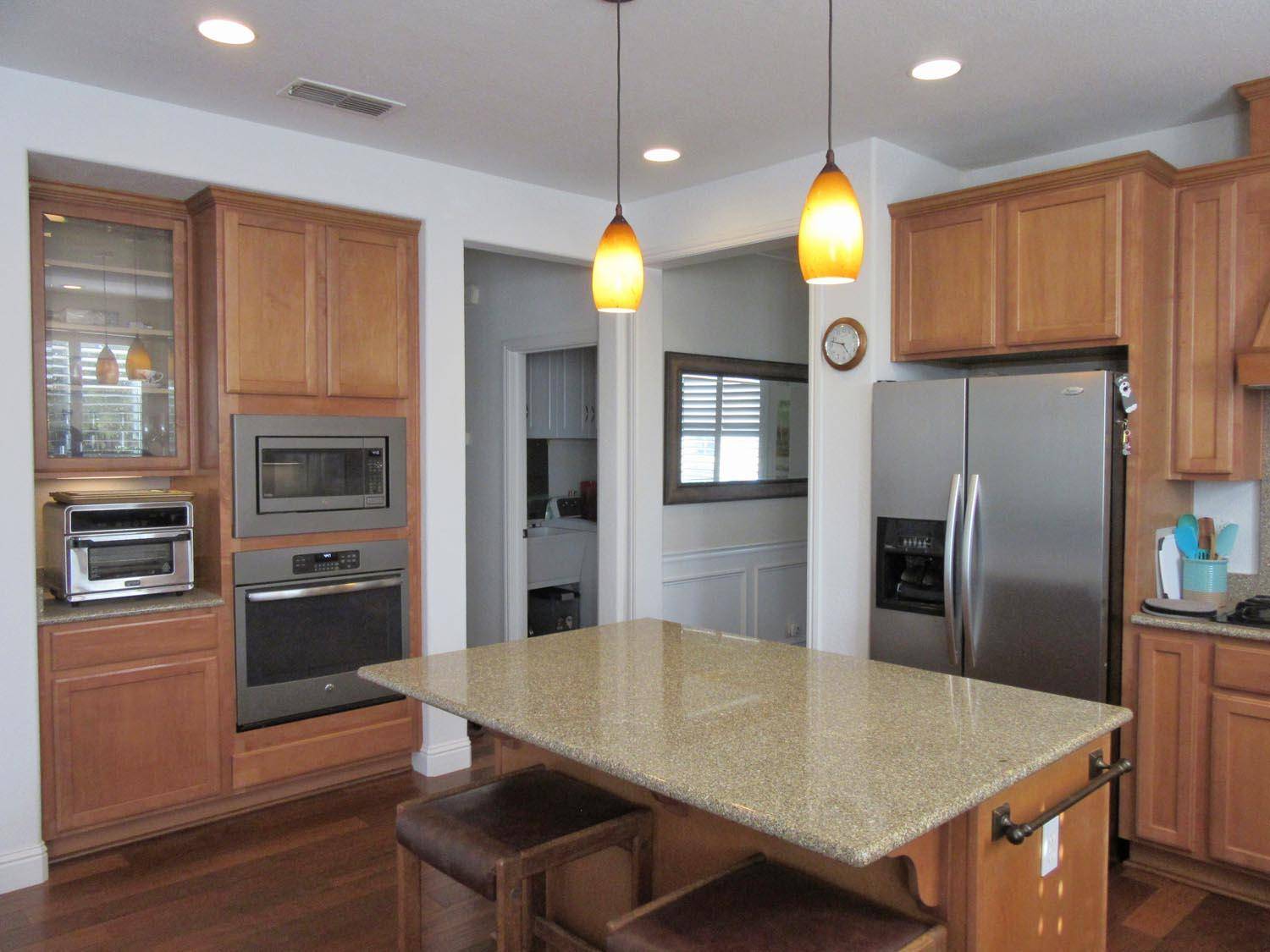 Manteca, CA 95336,1739 Glenoaks ST