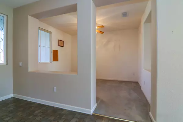 Roseville, CA 95747,7056 Hayride LN