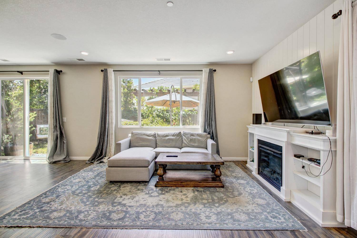 Rocklin, CA 95765,6161 Mehrten CIR