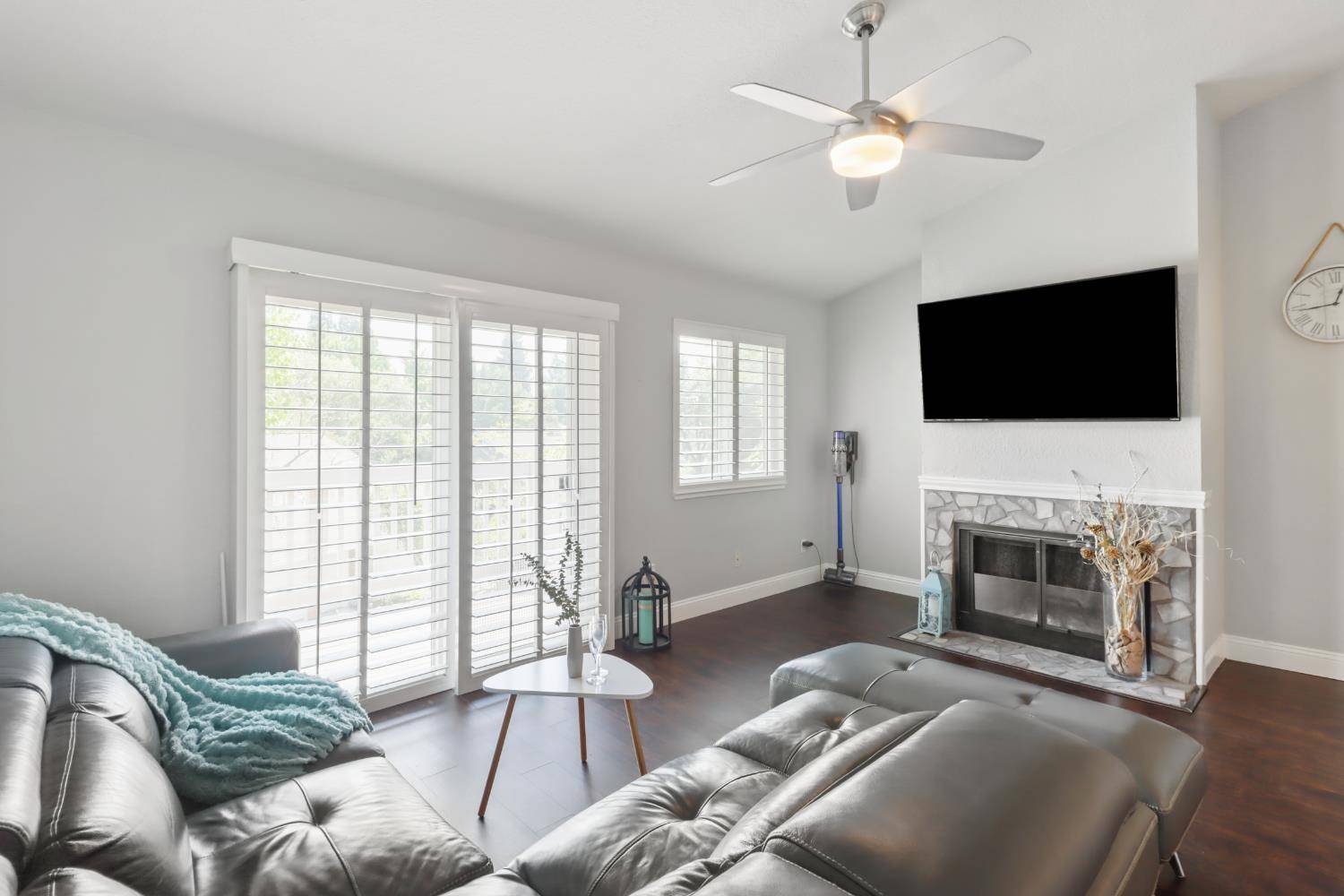Roseville, CA 95678,161 Valley Oak DR