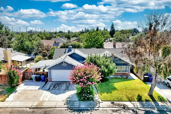 Modesto, CA 95355,1516 Palmdale DR