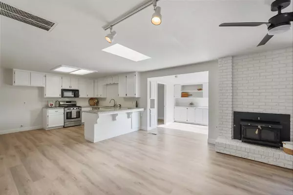 Ripon, CA 95366,317 Gilbert DR