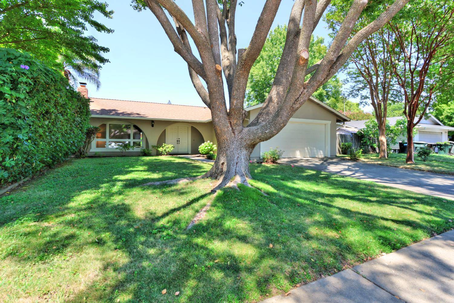 9473 Appalachian DR, Sacramento, CA 95827