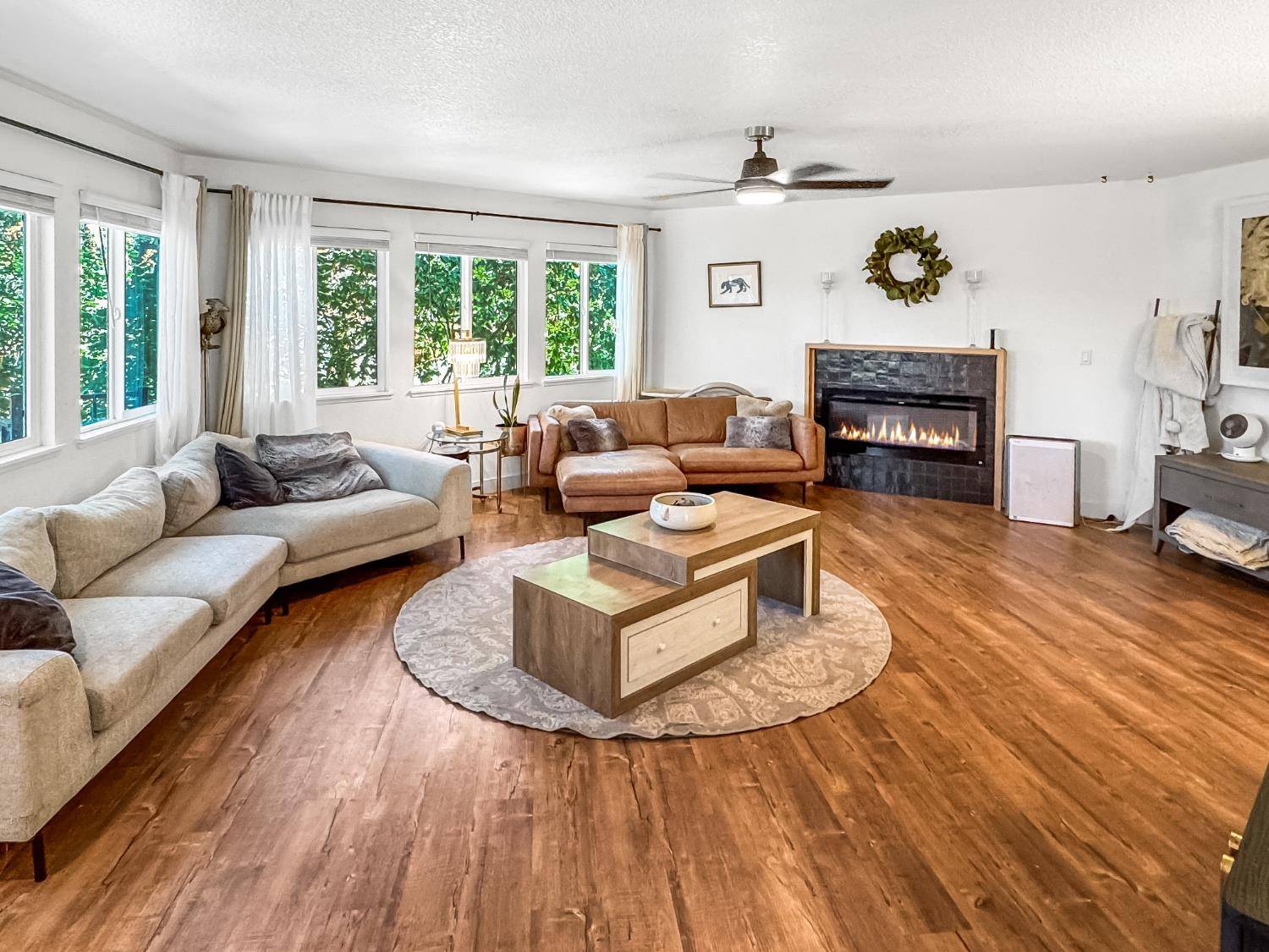 Auburn, CA 95602,14216 Torrey Pines DR