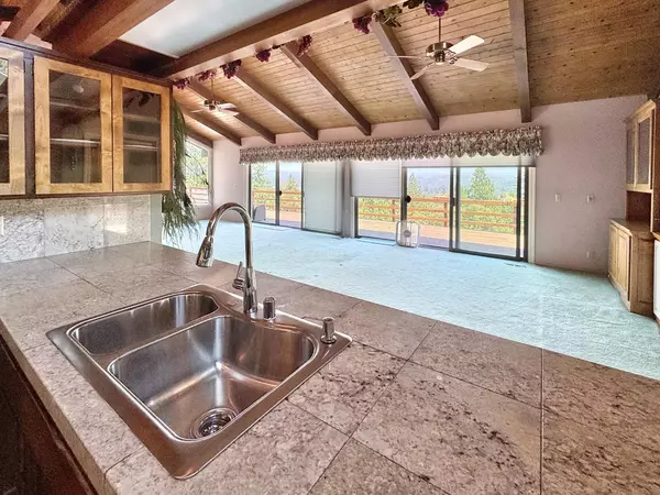 Grass Valley, CA 95949,16169 Tina CT