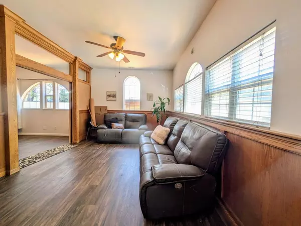 Colfax, CA 95713,309 S Auburn ST
