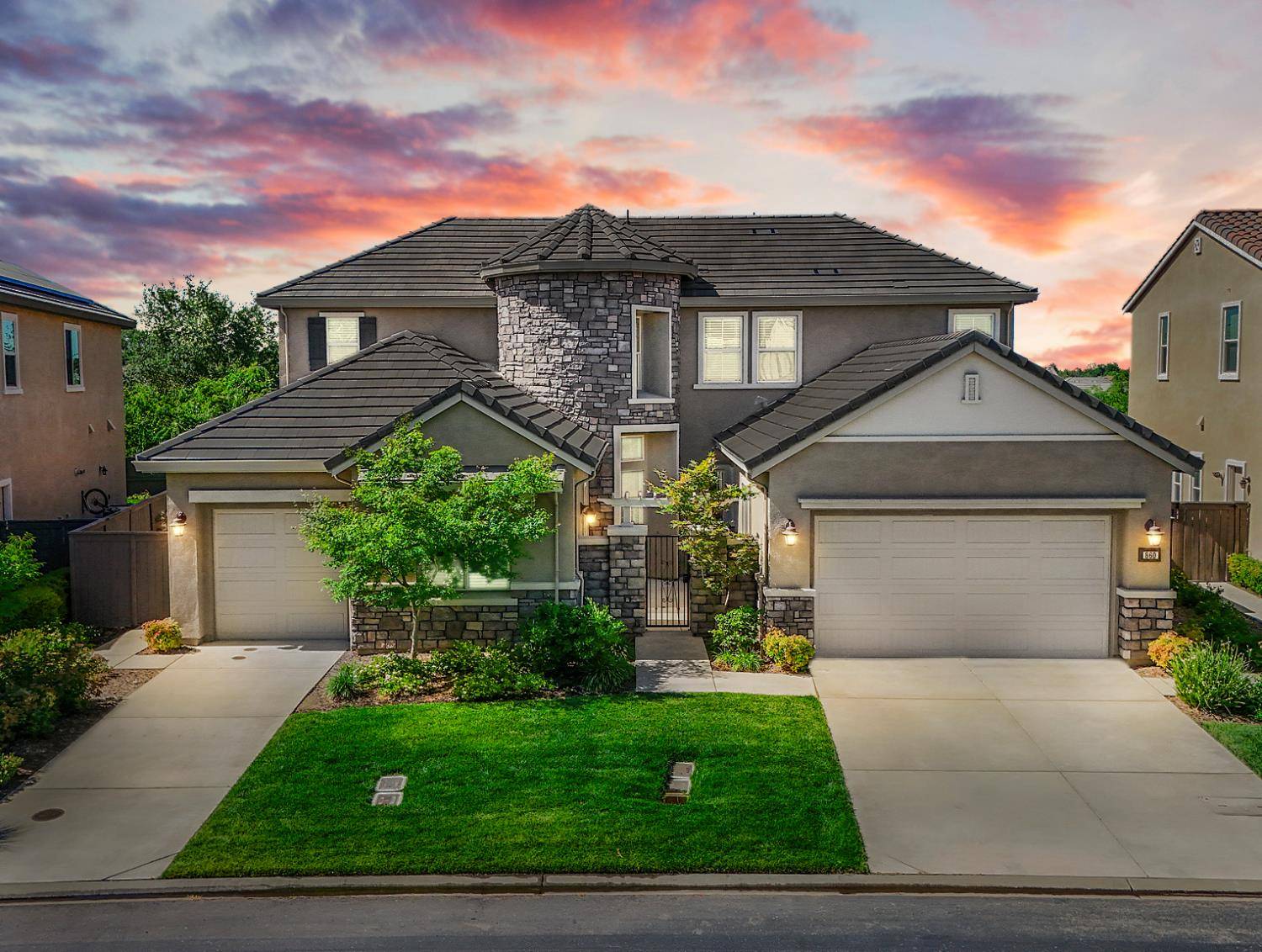 El Dorado Hills, CA 95762,860 Leighton CT