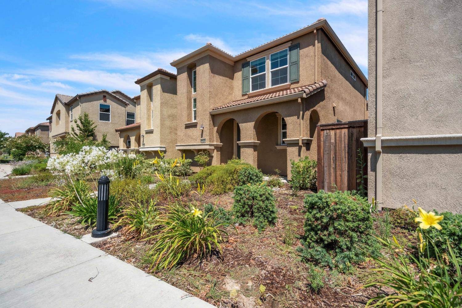 Elk Grove, CA 95757,9934 Macabee LN