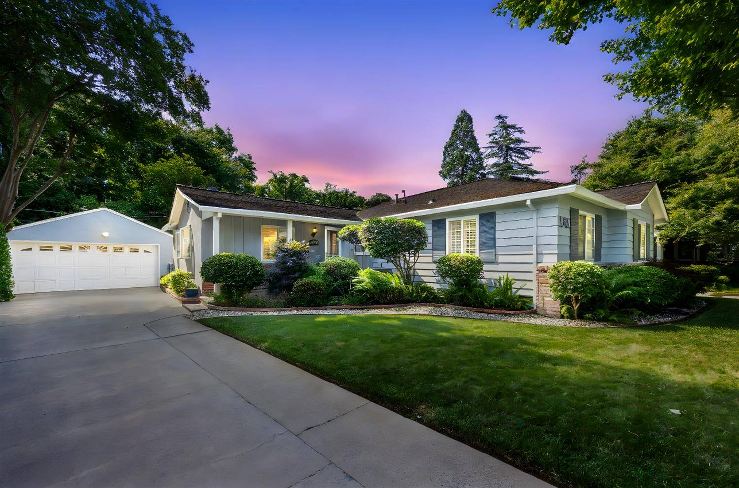 Sacramento, CA 95819,153 Ada WAY