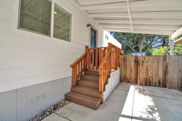 Modesto, CA 95355,2307 Oakdale RD #100