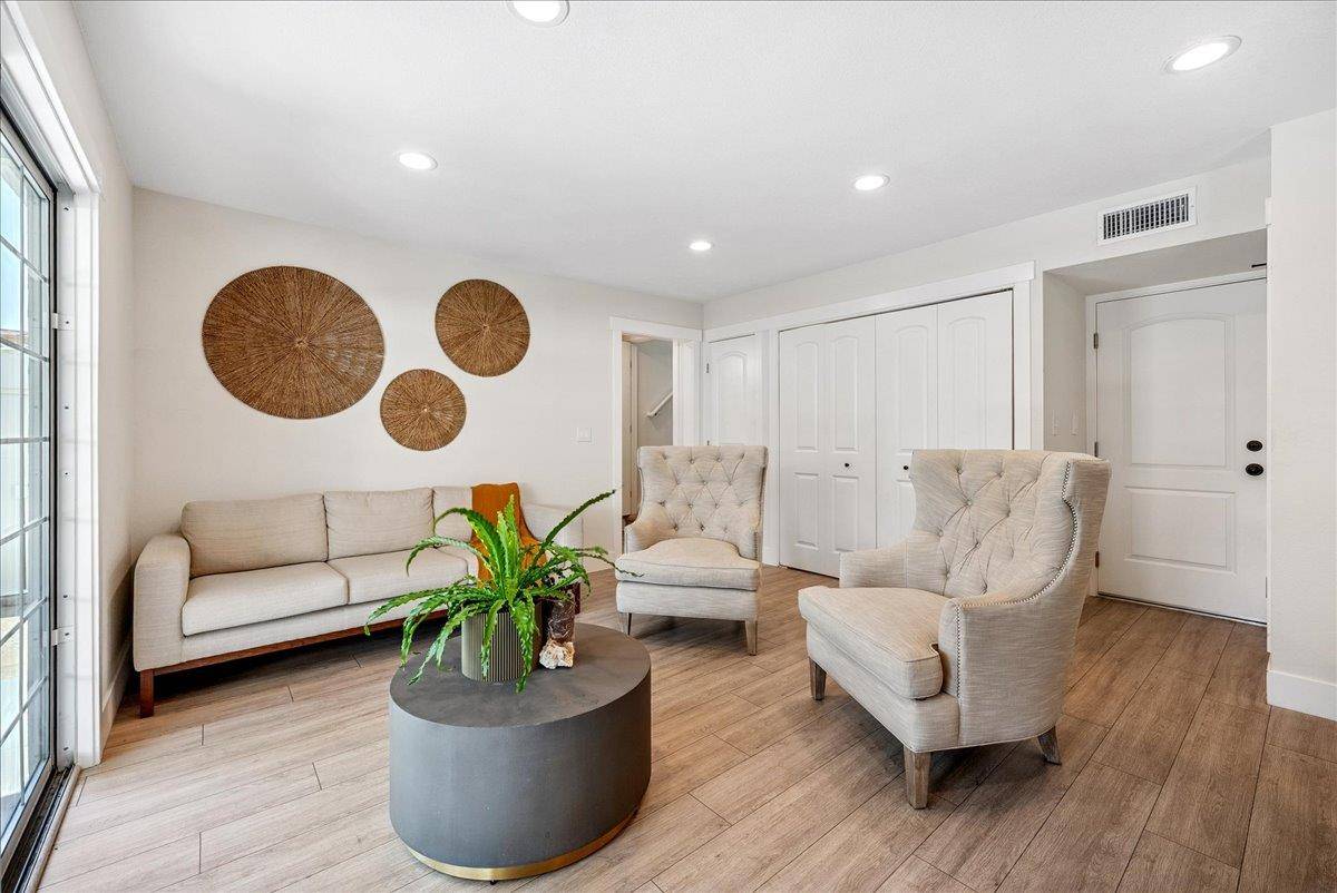 Citrus Heights, CA 95621,6309 Parkcreek CIR