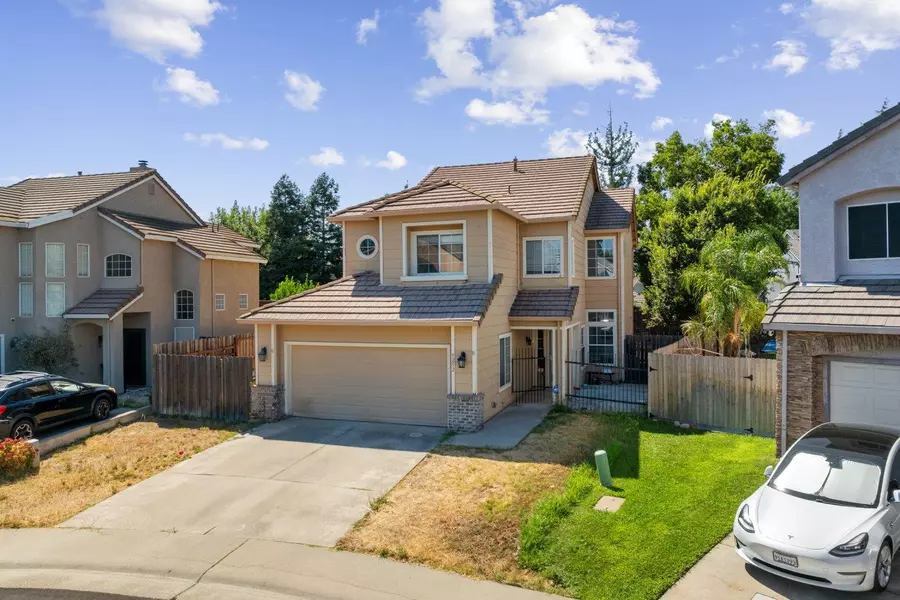 9252 Faraway PL, Elk Grove, CA 95758