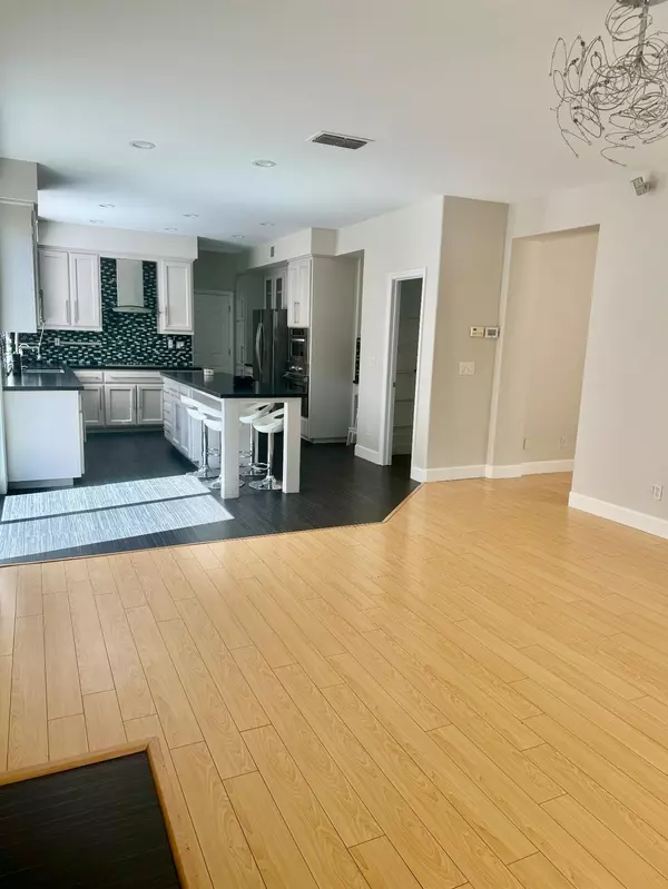 Sacramento, CA 95835,2206 Minden way