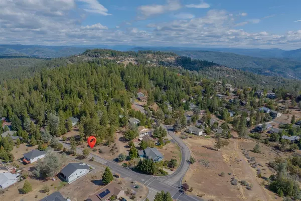 Murphys, CA 95247,323 Forest Meadows DR