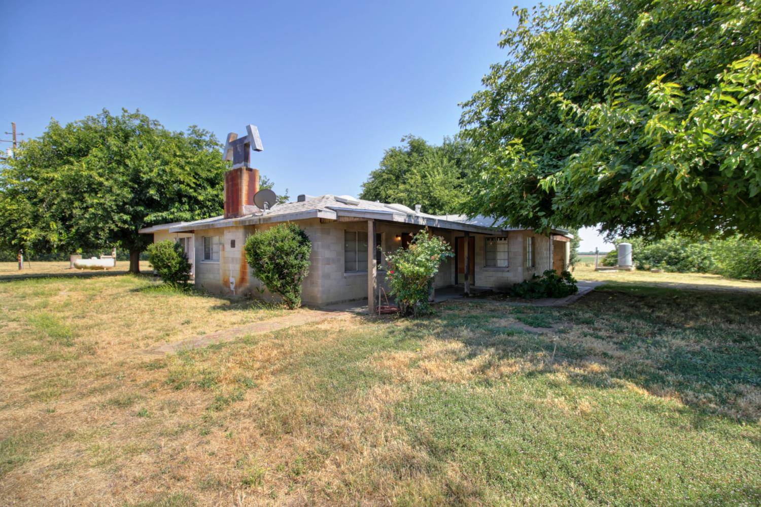 Olivehurst, CA 95961,2441 Feather River BLVD