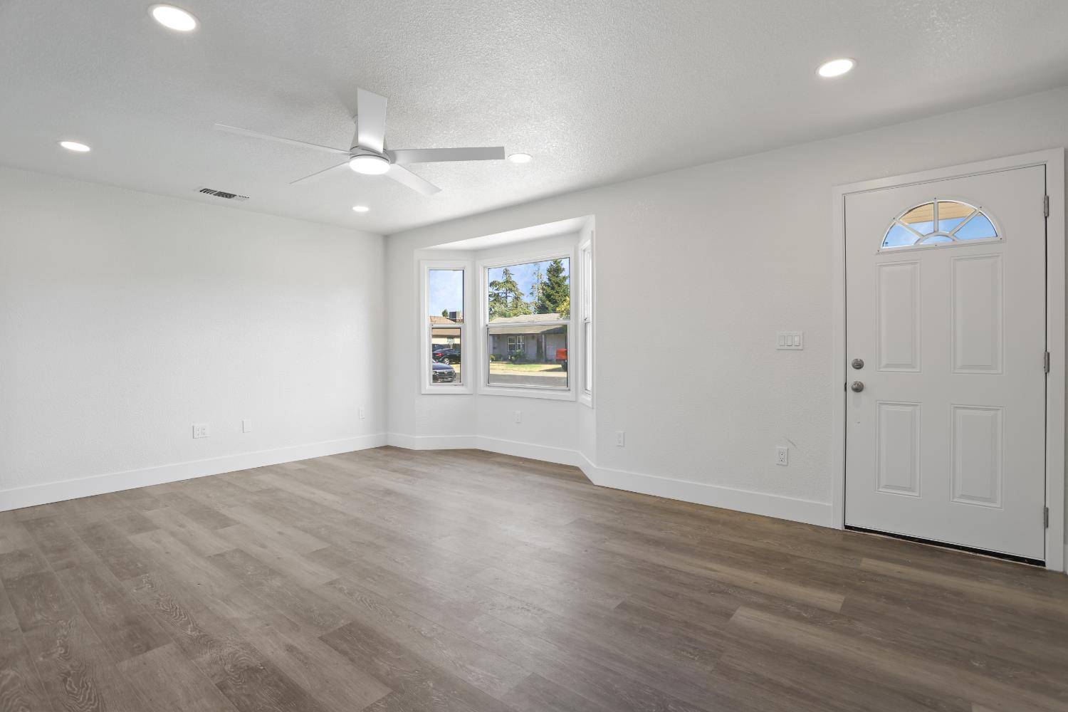 Lodi, CA 95240,525 Eureka AVE